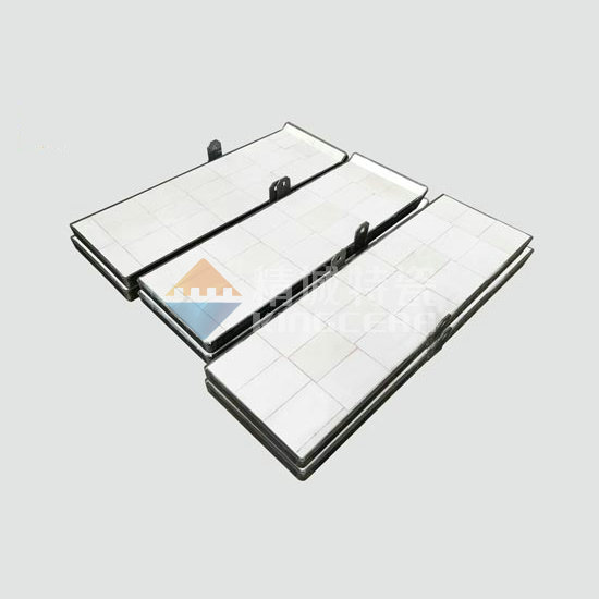 <strong>耐磨陶瓷復合鋼板(NMC-ZT)</strong>